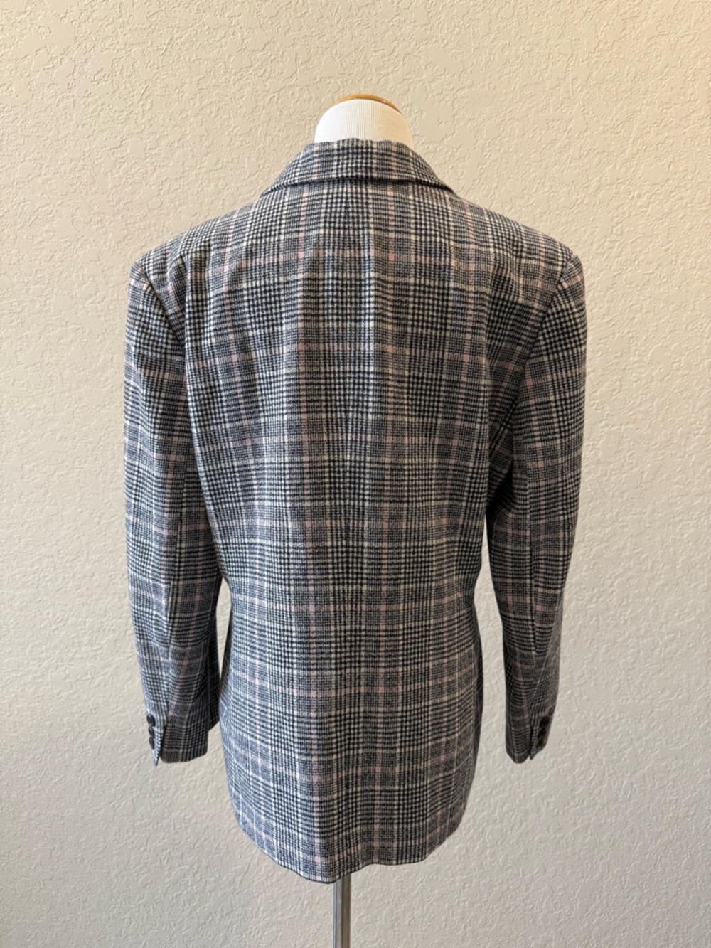 Pendleton Plaid Blazer - Picture 3 of 8